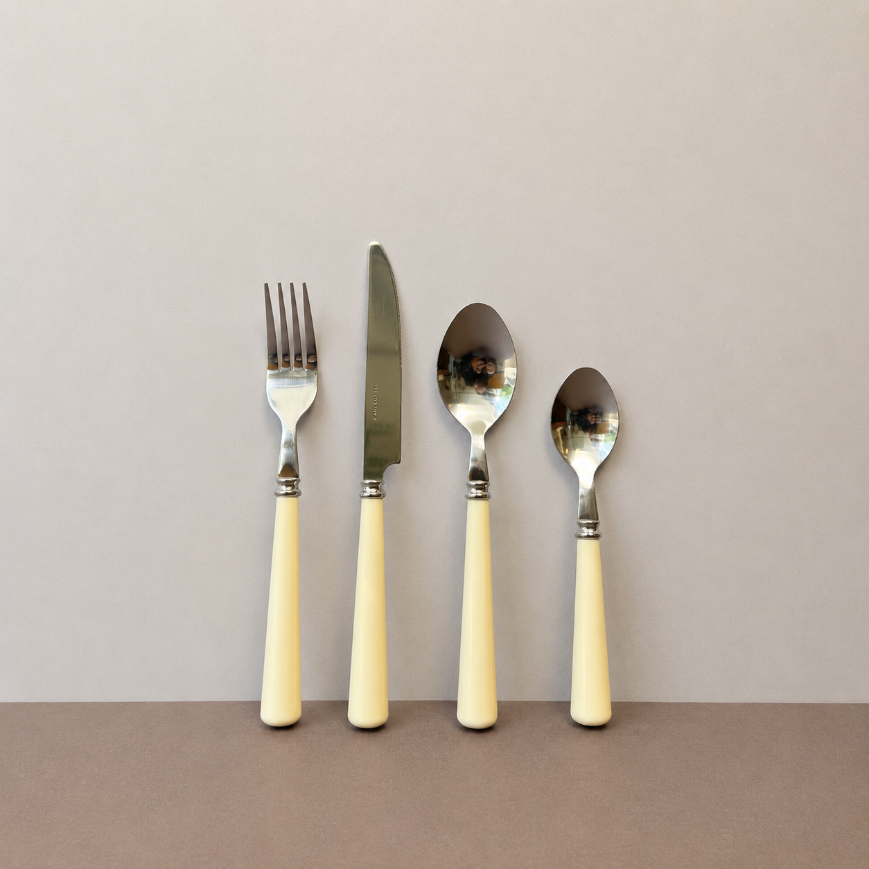 Lotta Off White Cutlery | 24 pcs